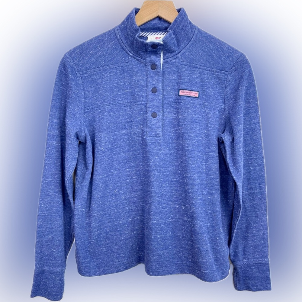 Vineyard Vines small women’s heather blue pullover